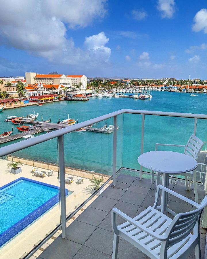 Luxury Condo With Infinity Pool & Ocean View Oranjestad Eksteriør billede